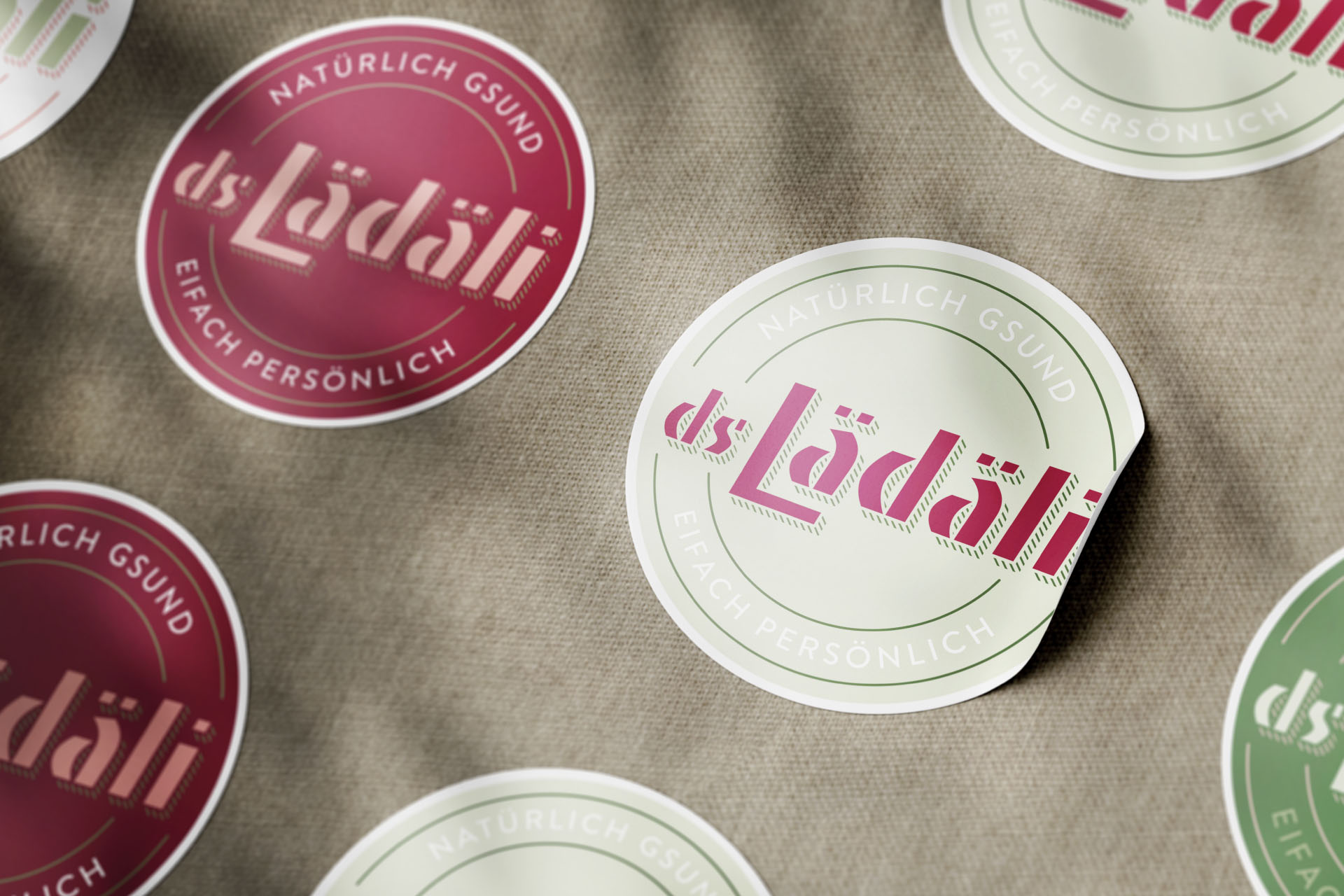 Sticker in different colors of ds Lädäli